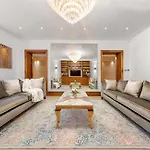 250 Sqm Mega Mansion